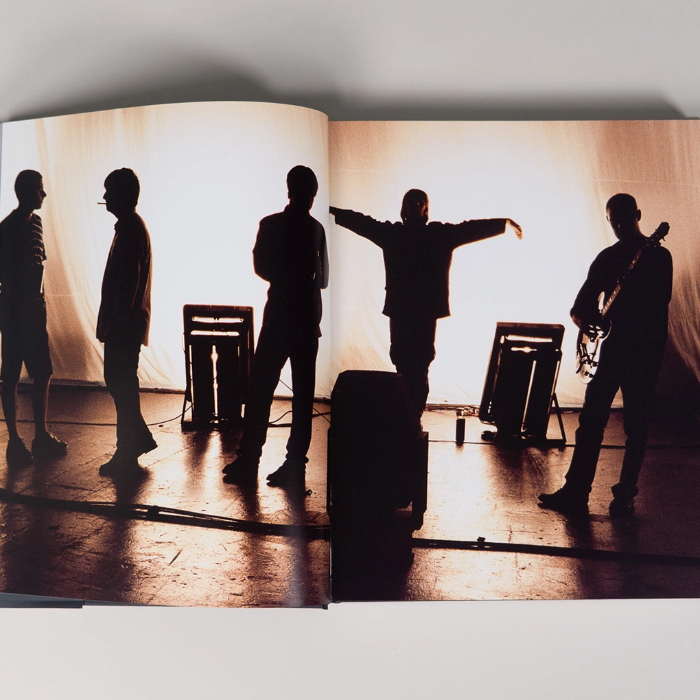 Interior photography of Oasis on stage